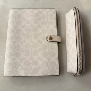 🤍COACH~Notebook and Pencil Case Set